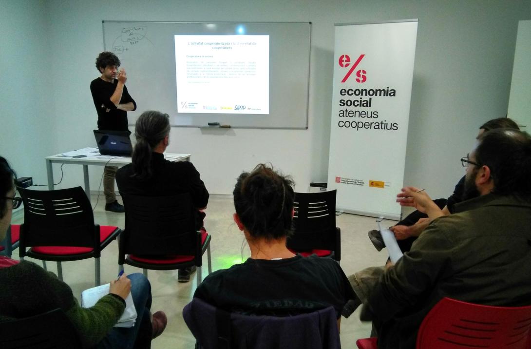 Col·lectiu Ronda dóna formació i assessorament a alguns dels ateneus cooperatius del territori