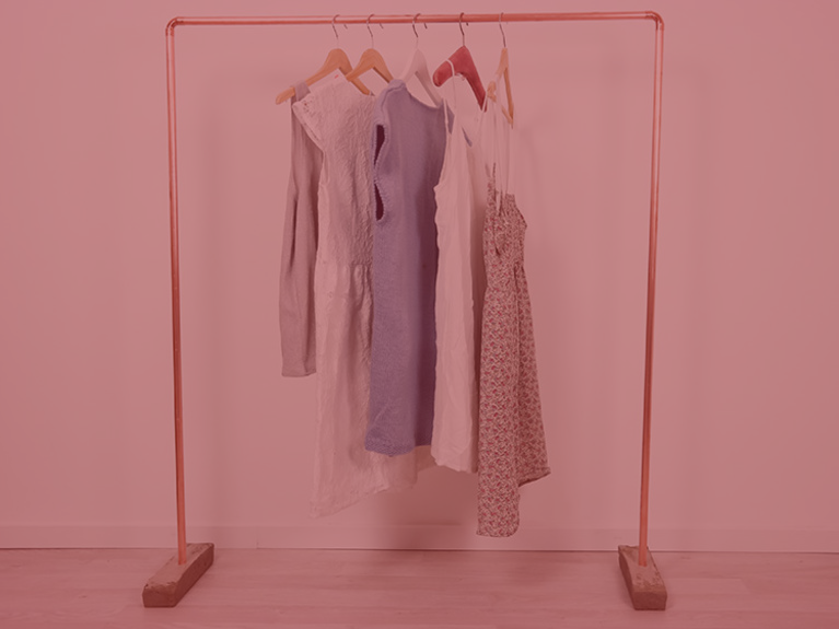 Condenan a la empresa Privalia a readmitir a un trabajador despedido por el cáncer de su esposa